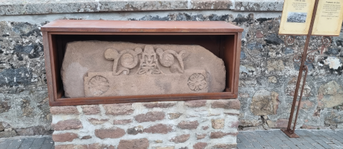 Dintel Ríos Montenegro